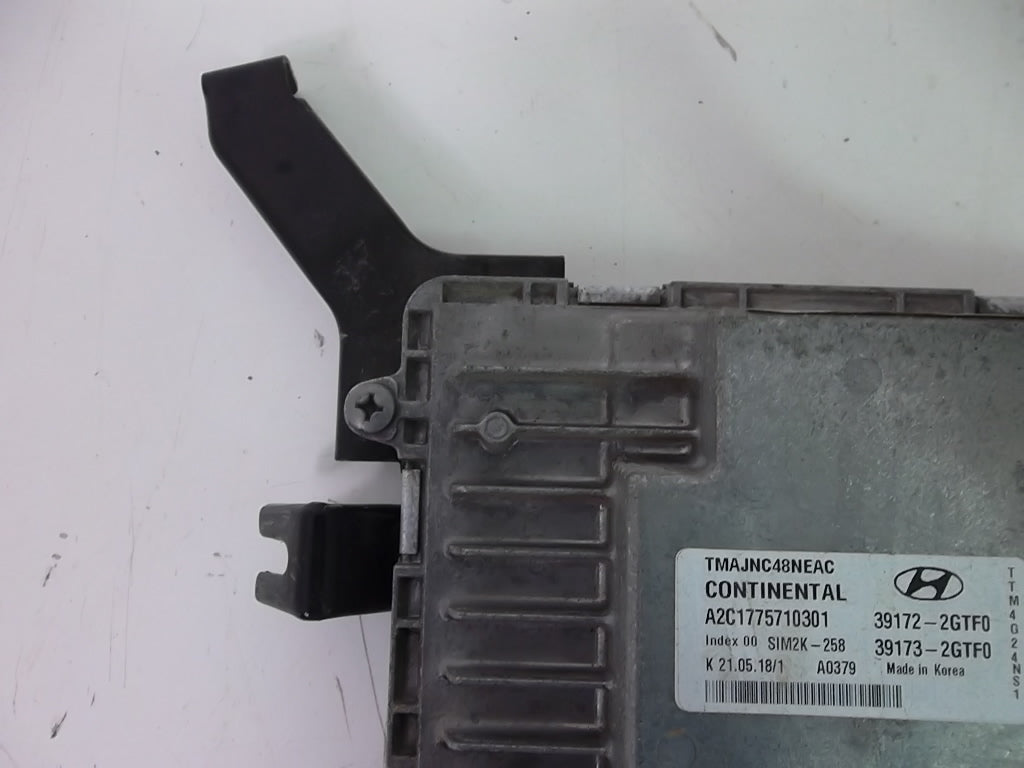 2019-2020 Hyundai Santa Fe Engine Control Module Unit ECM ECU