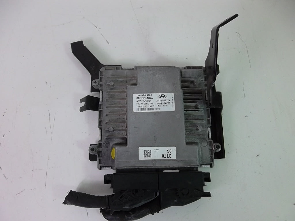 2019-2020 Hyundai Santa Fe Engine Control Module Unit ECM ECU