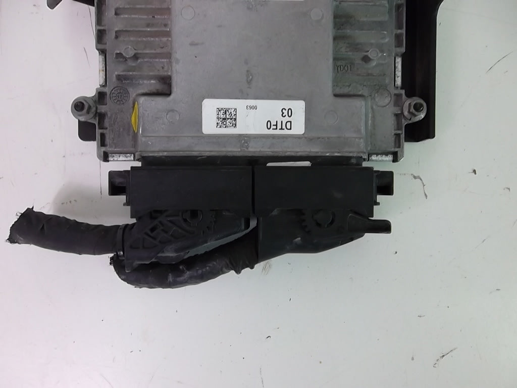2019-2020 Hyundai Santa Fe Engine Control Module Unit ECM ECU