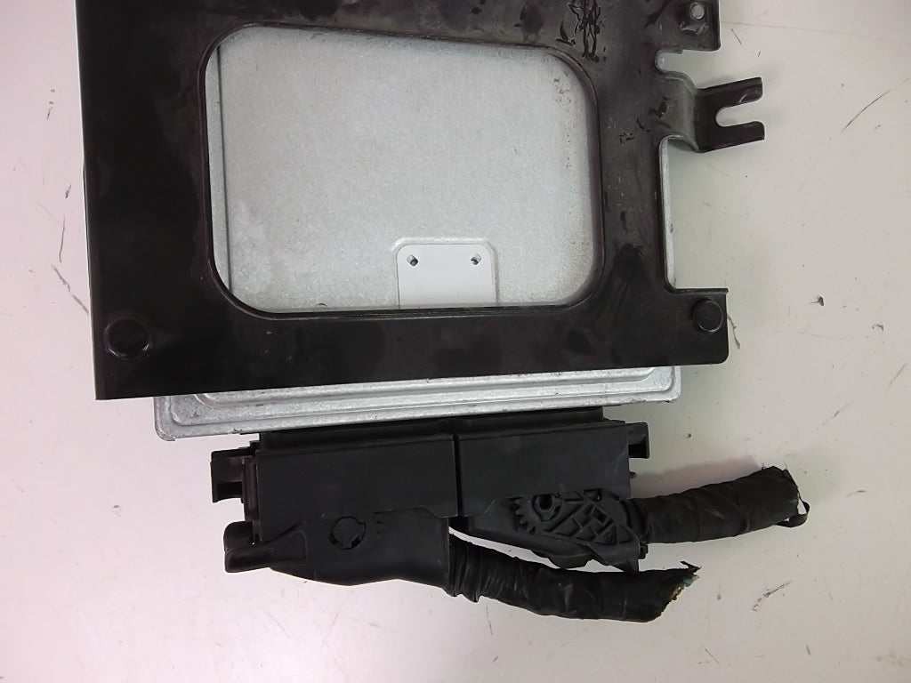2019-2020 Hyundai Santa Fe Engine Control Module Unit ECM ECU