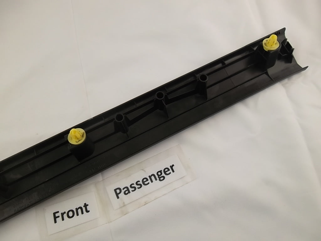 2017-2022 Honda CR-V  Passenger Garnish Assy.84201-TLA-A00