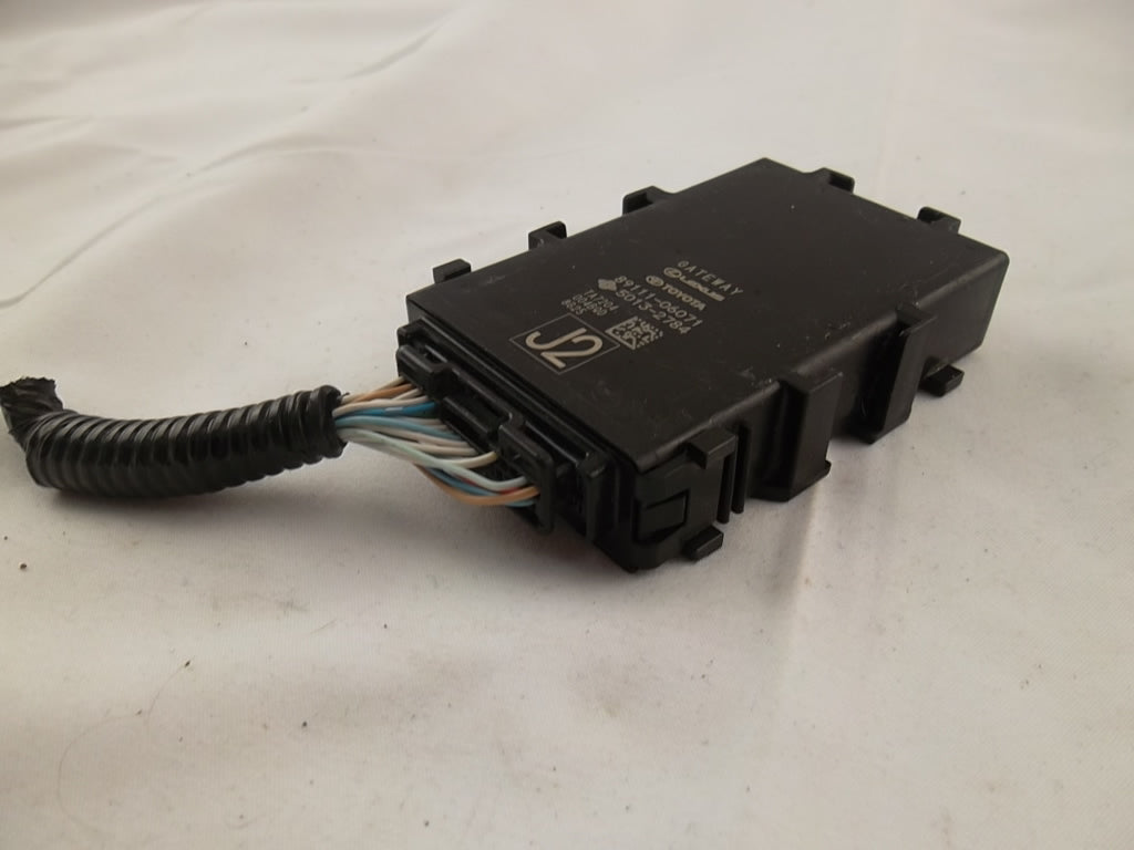 2018-2021 Toyota Camry Computer Network Gateway 89111-06071
