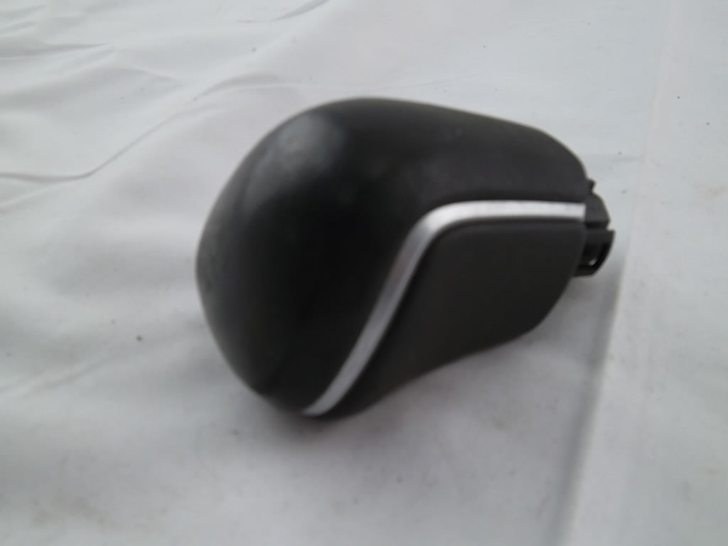 2018-2020 Toyota Camry Automatic Gear Shift Knob 33504-06310