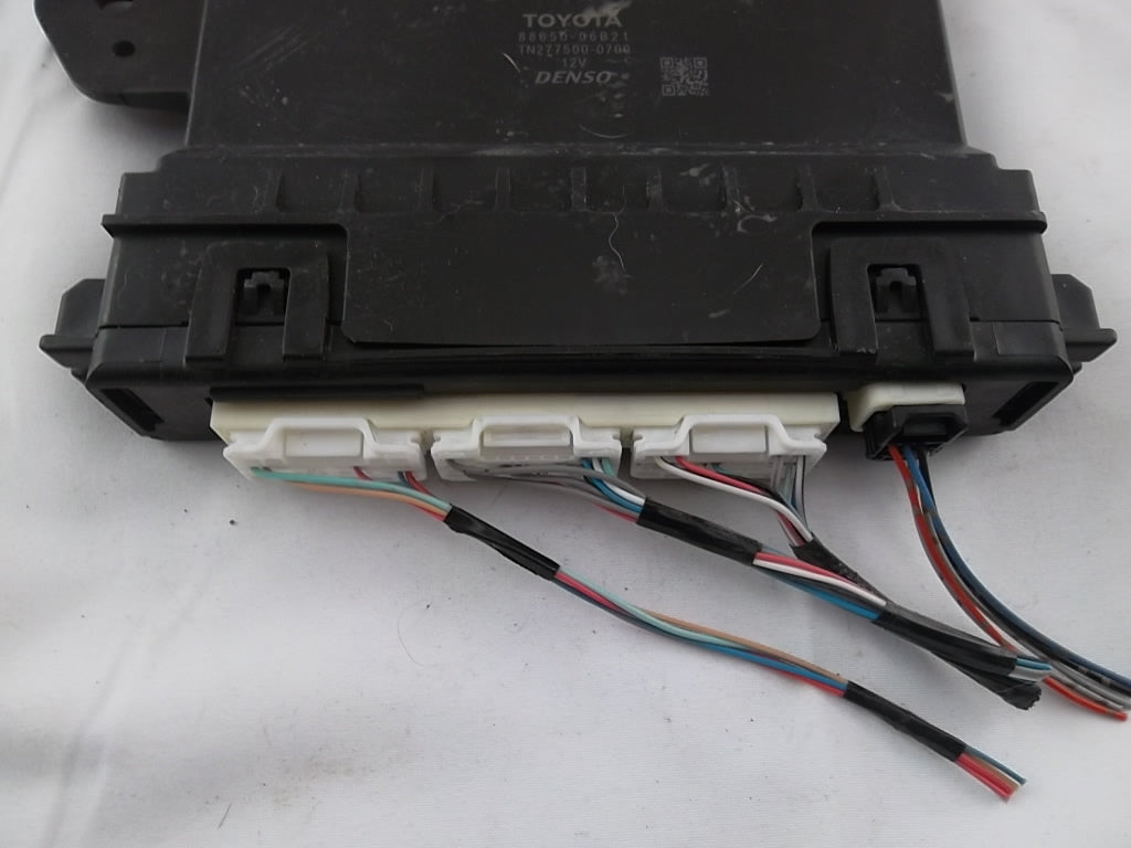 2018-2020 Toyota Camry Air Amplifier Assembly 88650-06B21