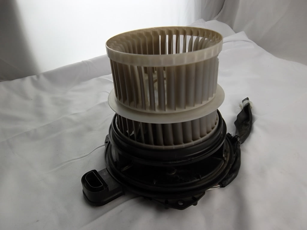 2016-2025 Toyota Camry Blower Motor Assembly 87103-0E090