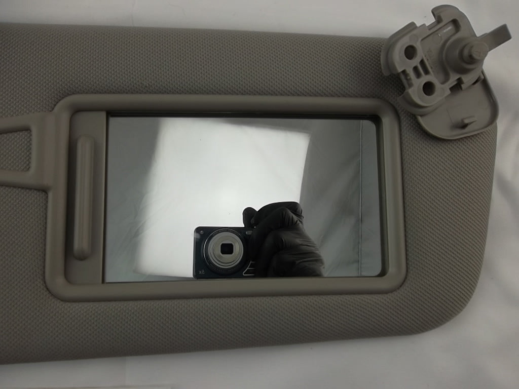 2019-2023 Hyundai Santa Fe Front Passenger Sun Visor 85220-S2000