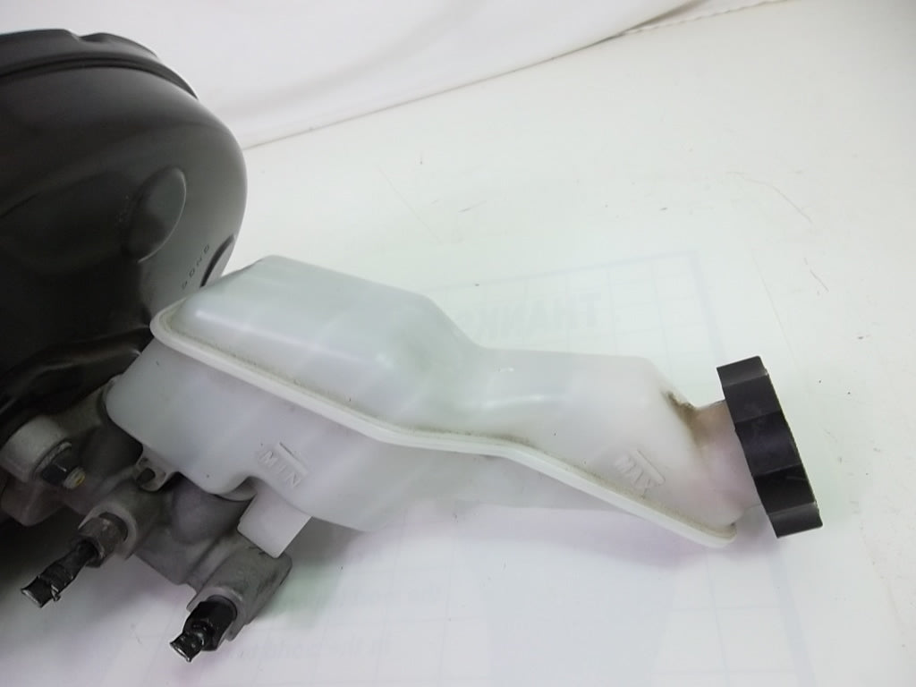2019-2020 Hyundai Santa Fe Power Brake Booster Master Cylinder Reservoir