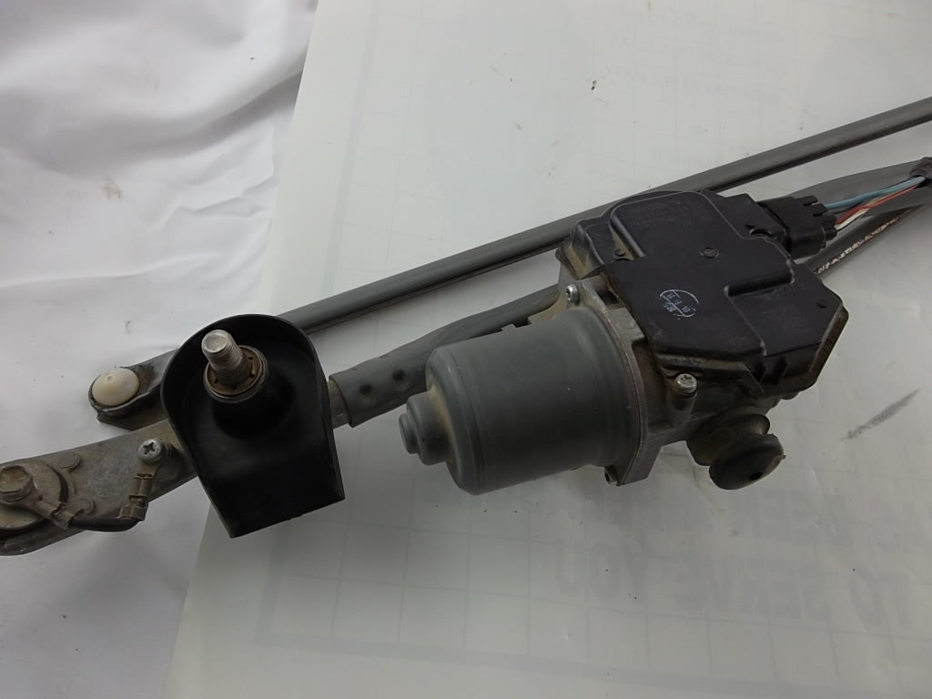 2018-2021 Toyota Camry Wiper Transmission Linkage W/ Motor 85150-06200