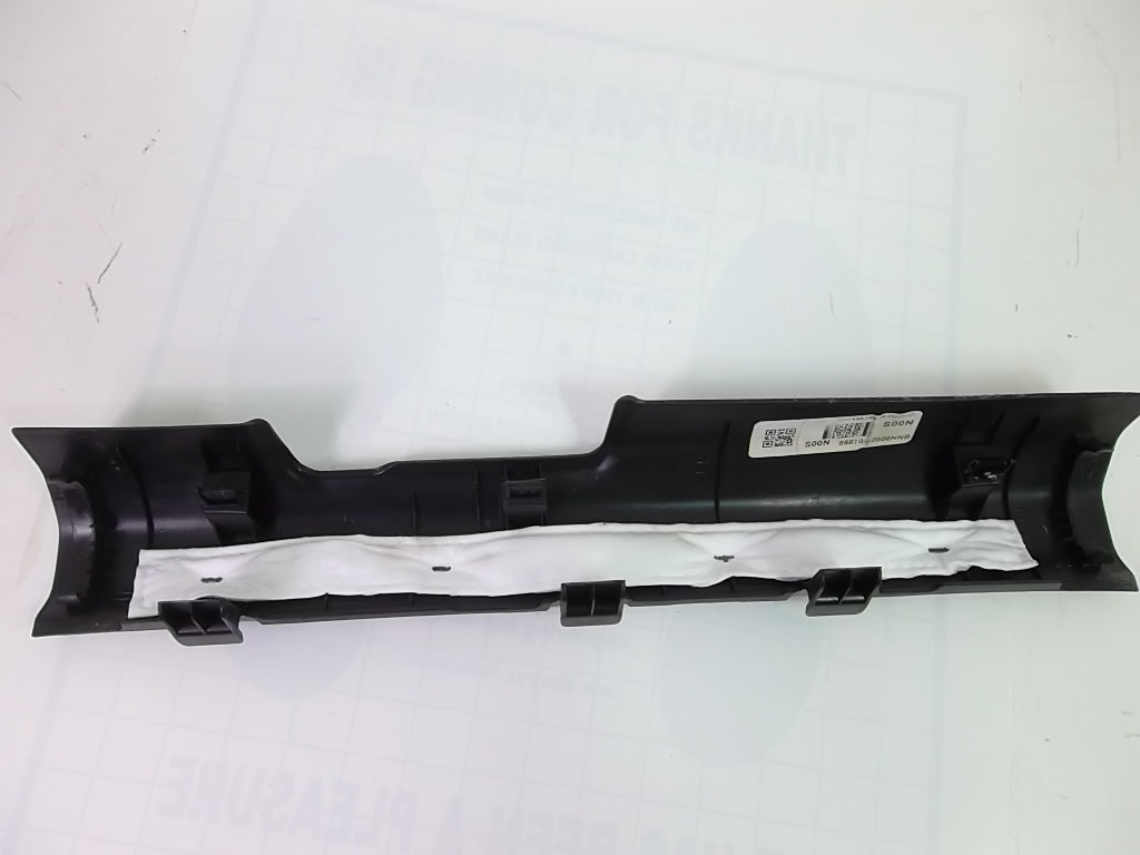2019-2020 Hyundai Santa Fe Front Driver Door Sill Scuff Plate Trim 85870-S2000