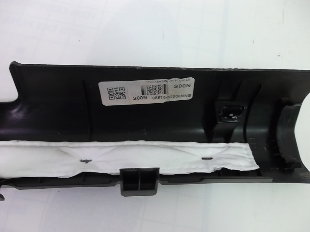 2019-2020 Hyundai Santa Fe Front Driver Door Sill Scuff Plate Trim 85870-S2000