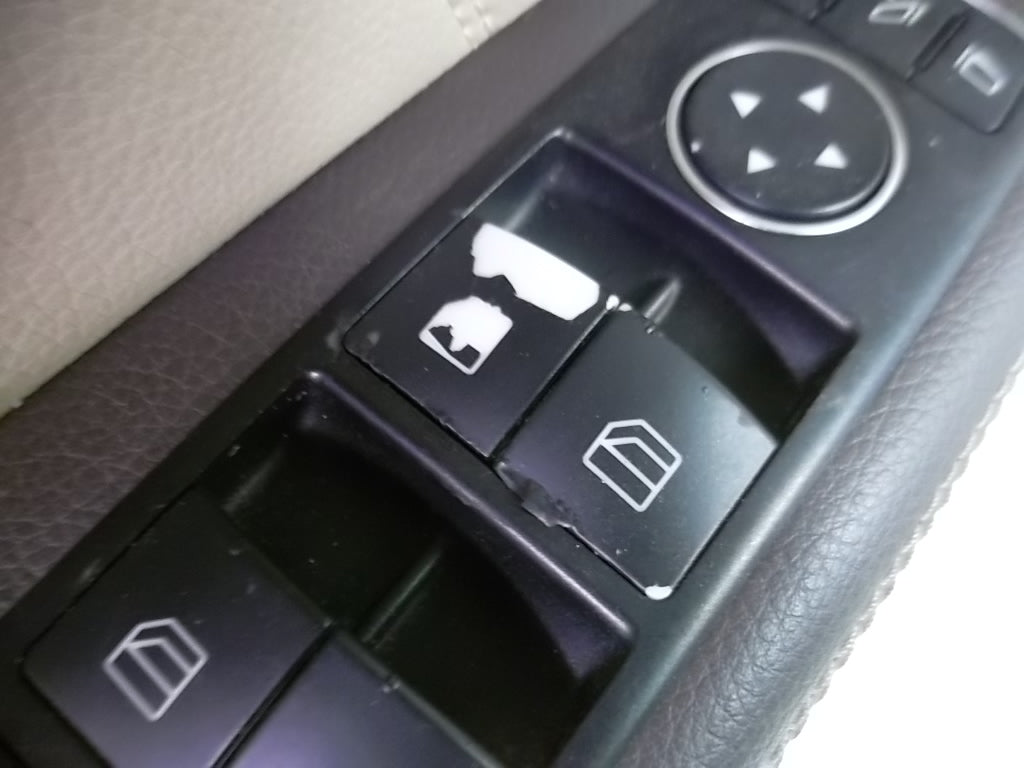 2013-2015 Mercedes Benz GL450 Interior Front Driver Door Trim Panel 166-720-05-70