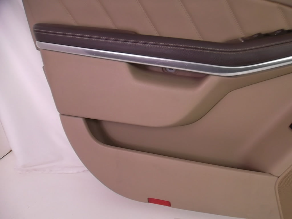 2013-2015 Mercedes Benz GL450 Interior Front Driver Door Trim Panel 166-720-05-70