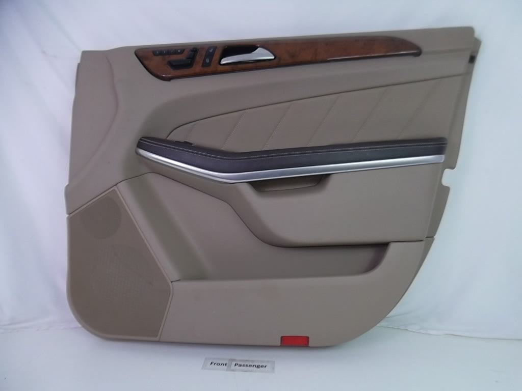 2013-2015 Mercedes Benz GL450 Interior Front Passenger Door Trim Panel 166-720-08-70