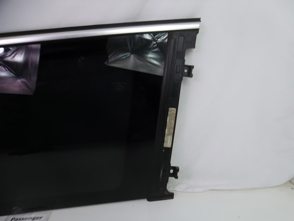 2013-2019 Mercedes Benz GL450 Rear Passenger Quarter Window Glass 166-670-61-00