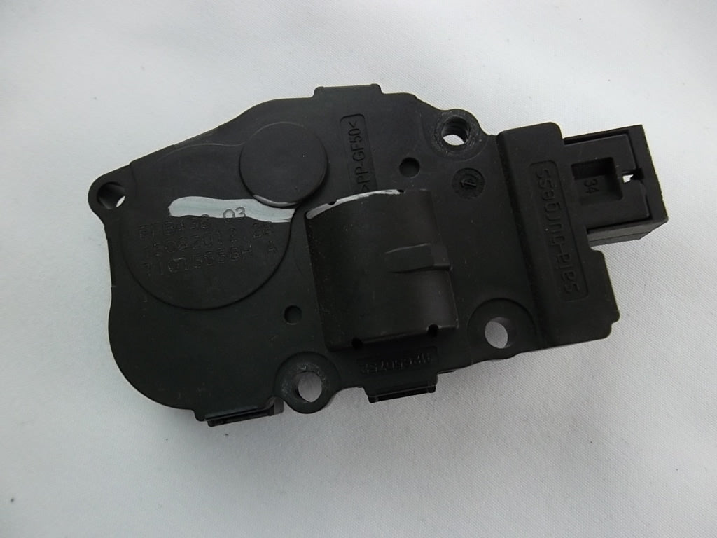 2011-2016 Mercedes E Class   RHD Heater Flap Actuator Motor 410475520
