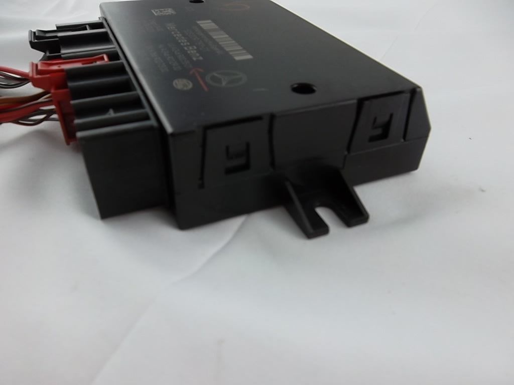 2012-2015 Mercedes Benz GL450 Rear Trailer Towing Control Module 246-900-55-01