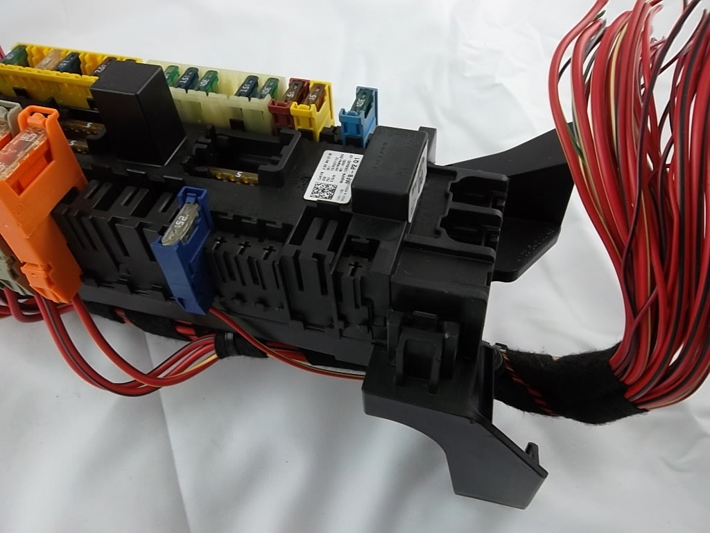 2012-2016 Mercedes Benz GL450 Rear Relay Fuse Box Assembly 166-540-23-50
