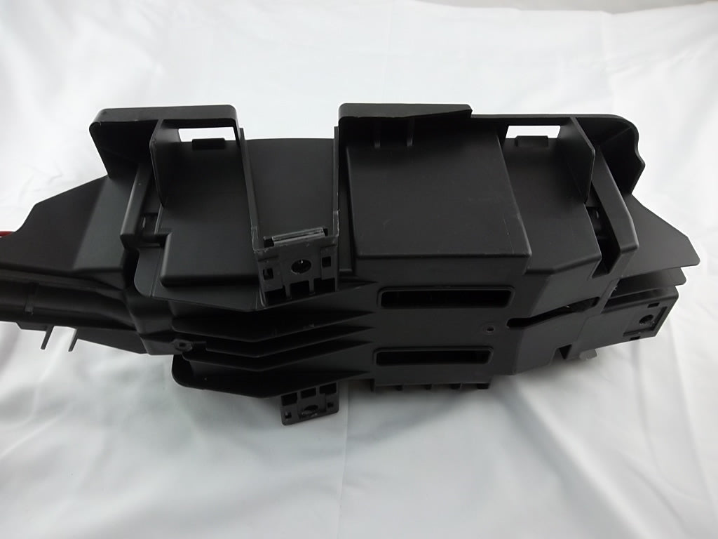 2012-2015 Mercedes Benz GL450 Rear Fuse Relay Box Junction Block 166-906-39-01