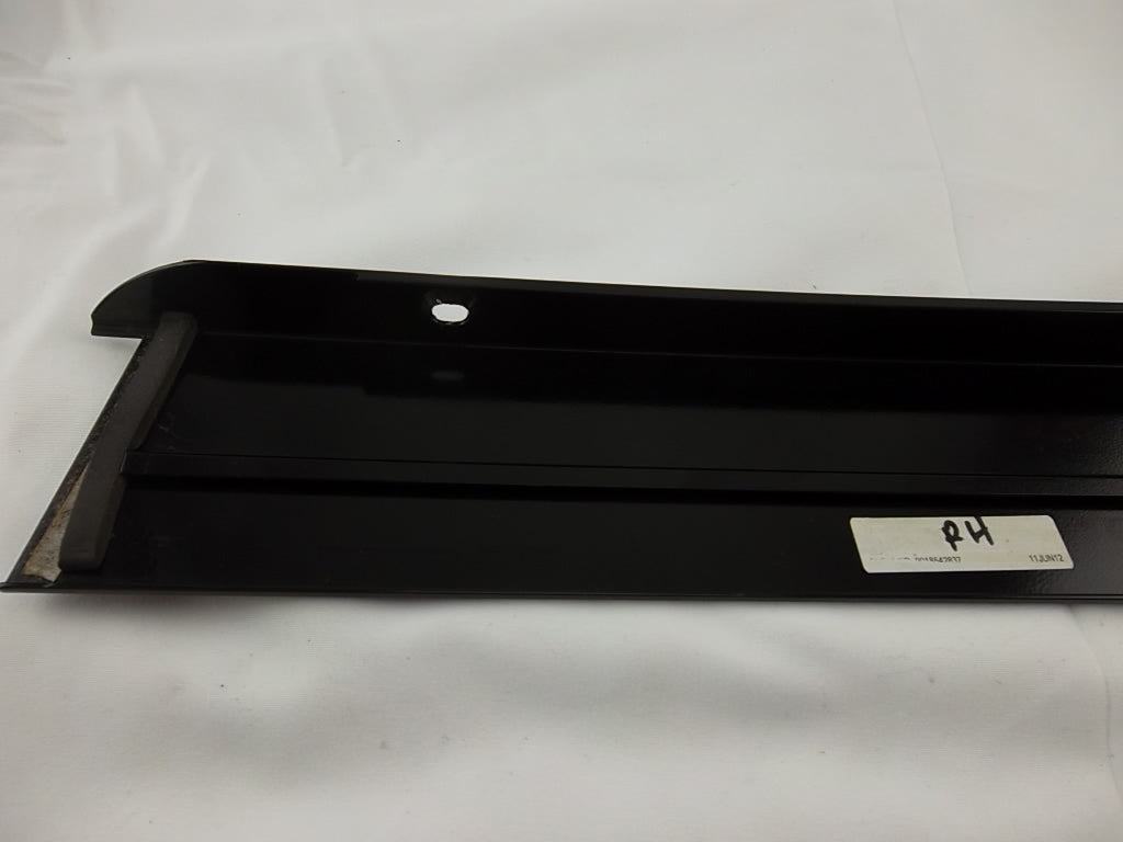 2013-2016 Mercedes Benz GL450 Rear Passenger C Pillar Quarter Window Molding