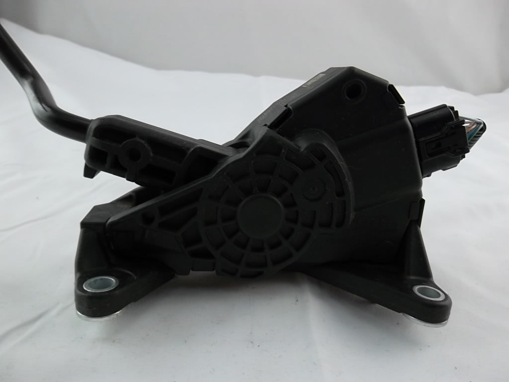 2018-2021 Toyota Camry Accelerator Gas Pedal  Assembly 78110-06060