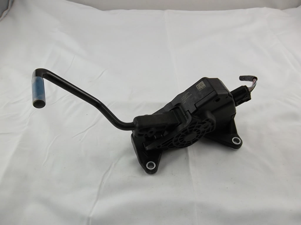 2018-2021 Toyota Camry Accelerator Gas Pedal  Assembly 78110-06060