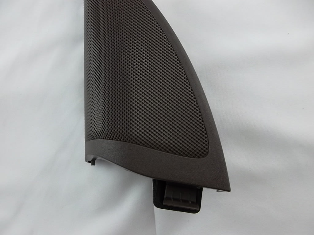 2012-2016 Mercedes Benz GL450 Front Driver Door Corner Speaker Trim 166-720-01-44