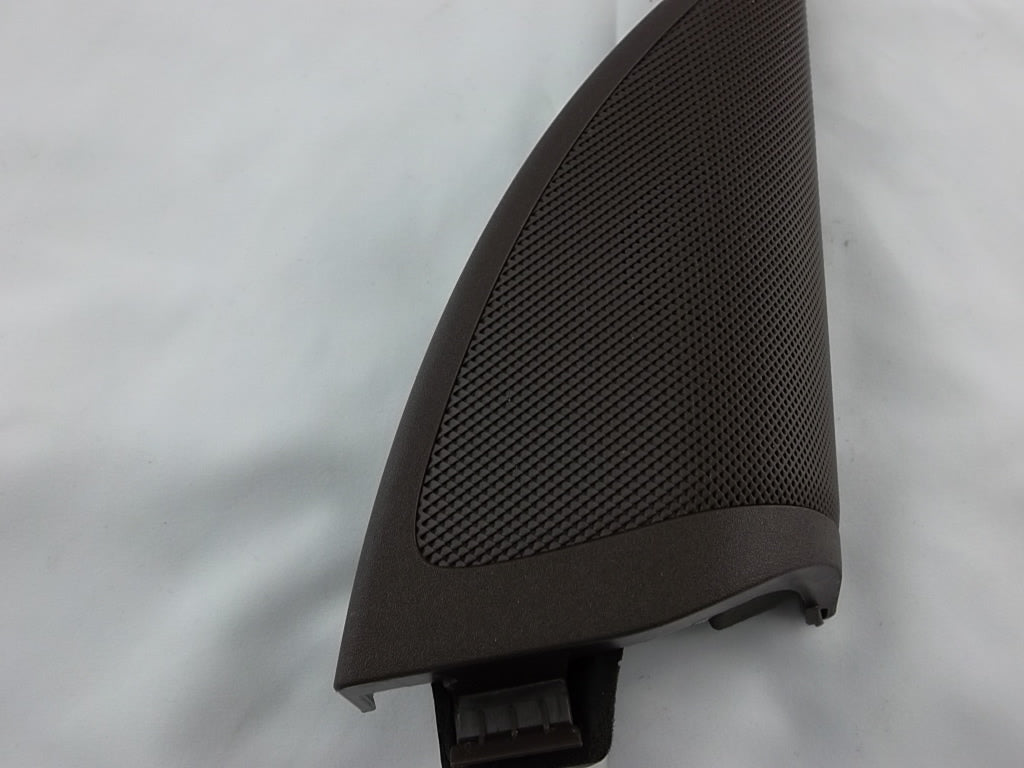 2012-2016 Mercedes Benz GL450 Front Passenger Door Corner Speaker Trim