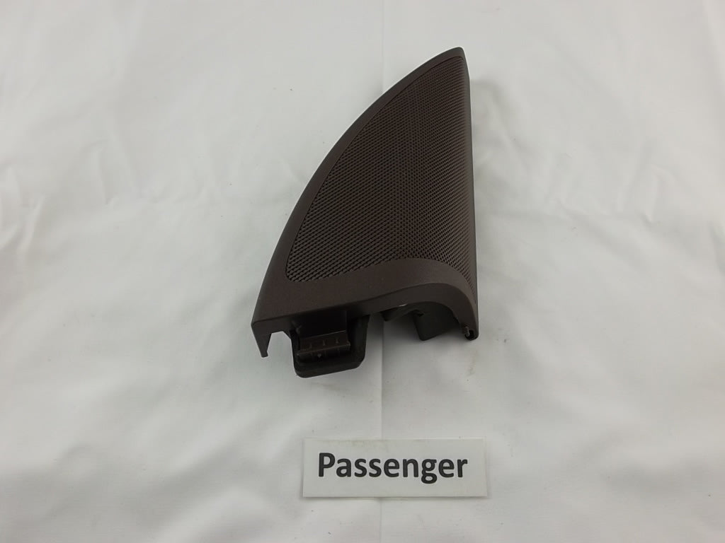 2012-2016 Mercedes Benz GL450 Front Passenger Door Corner Speaker Trim