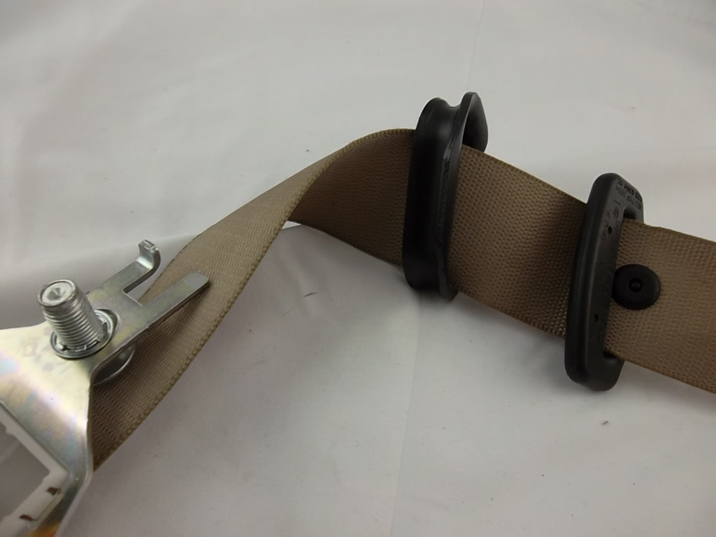 2013-2016 Mercedes Benz GL450 2Nd Row Driver Seat Belt Retractor 166-860-13-86