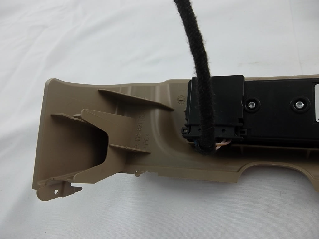 2013-2016 Mercedes Benz GL450 Road Assistance Emergency SOS Switch 172-820-86-10