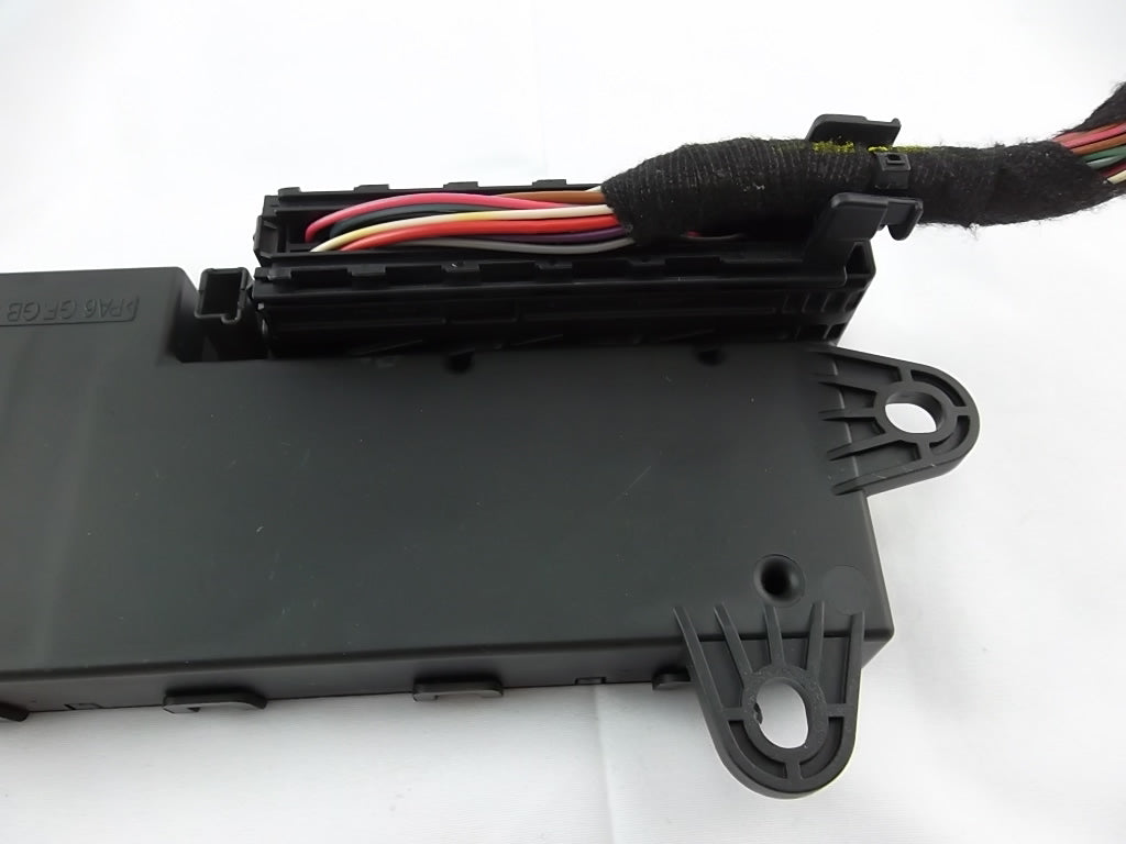 2013-2016 Mercedes Benz GL450 Airmatic Air Suspension Control Module 166-900-04-05