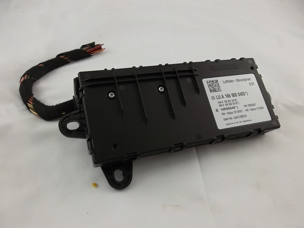 2013-2016 Mercedes Benz GL450 Airmatic Air Suspension Control Module 166-900-04-05