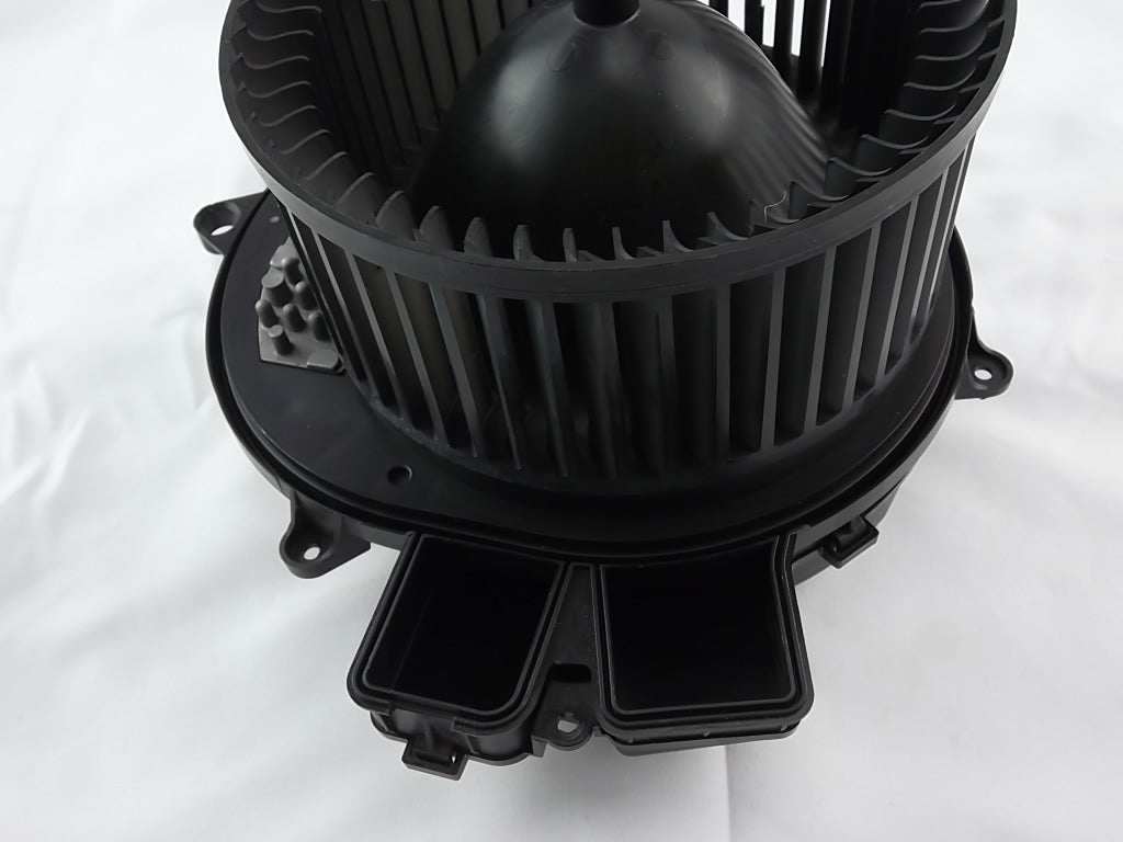 2012-2016 Mercedes Benz GL450 HVAC Blower Motor Assembly 166-906-61-00