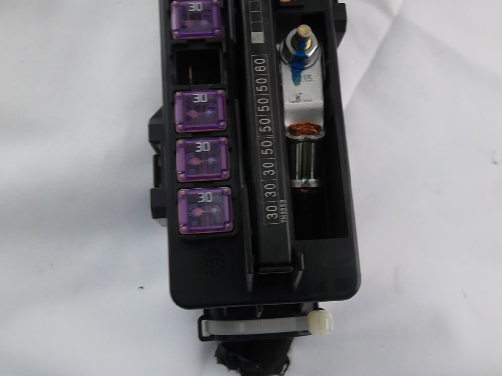 2018-2024 Honda Odyssey  Fuse & Relay Box 38200-THR-A21