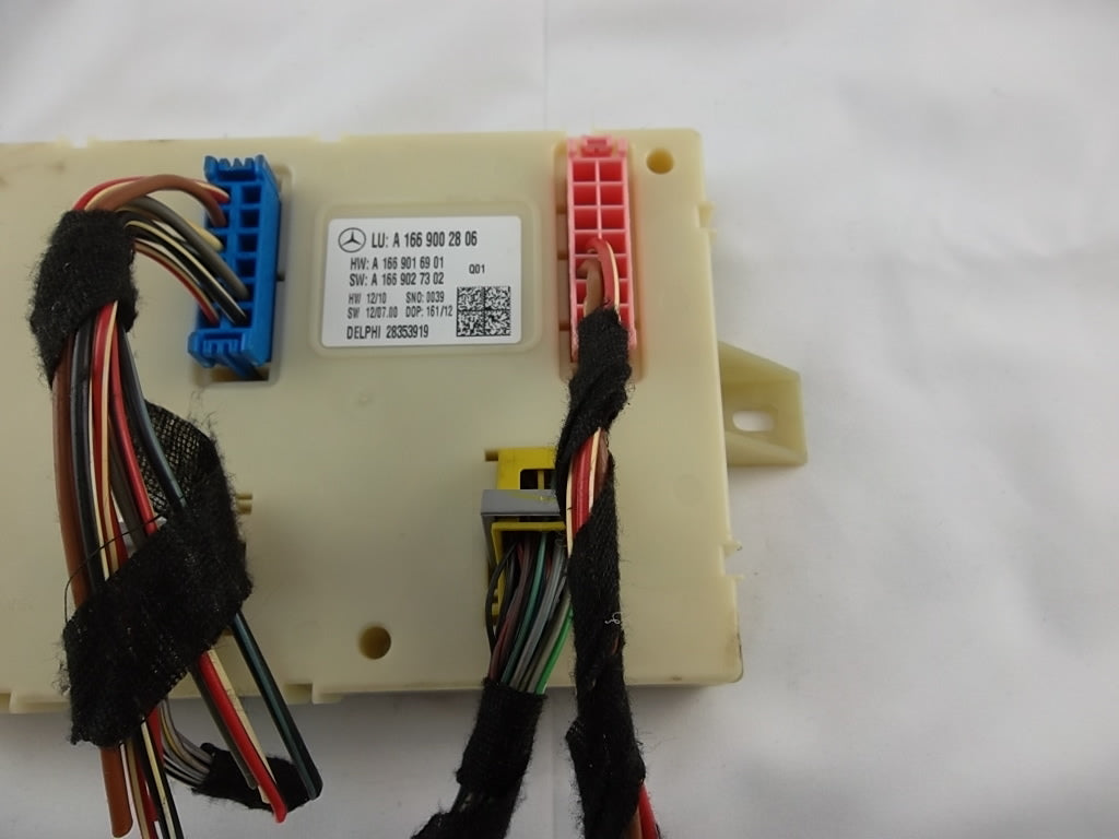 2013-2016 Mercedes Benz GL450 Rear SAM Control Module 166-900-28-06