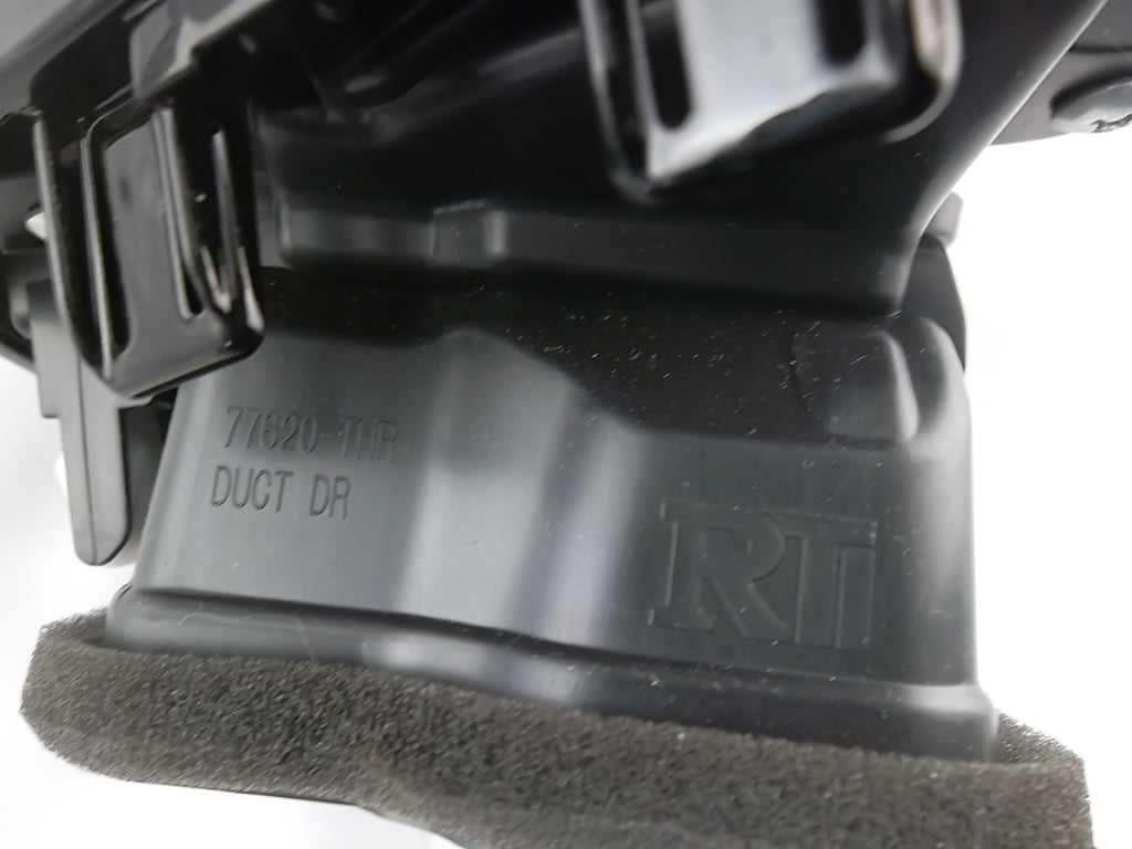 2018-2026 Honda Odyssey Driver Side Outer Air Vent  77620-THR-A00