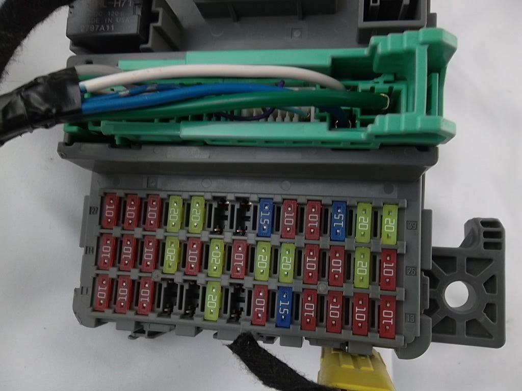 2018-2022 Honda Odyssey Fuse & Relay Box 38202-THR-A00