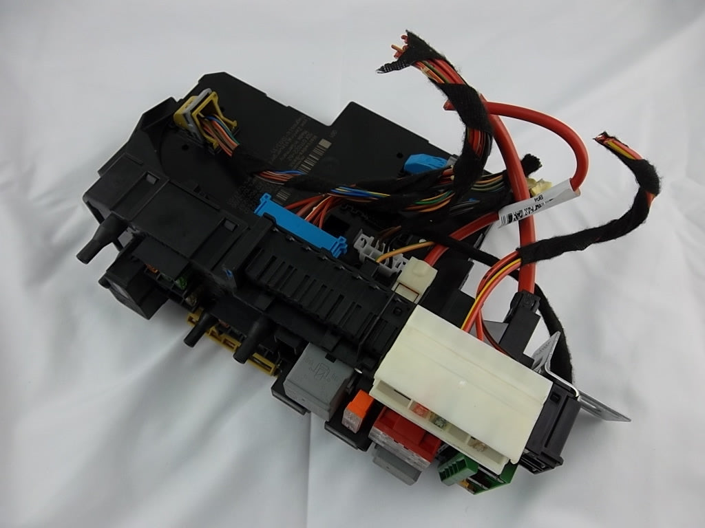 2010-2015 Mercedes Benz GLK350 Rear SAM Fuse Relay Box 204-906-58-02
