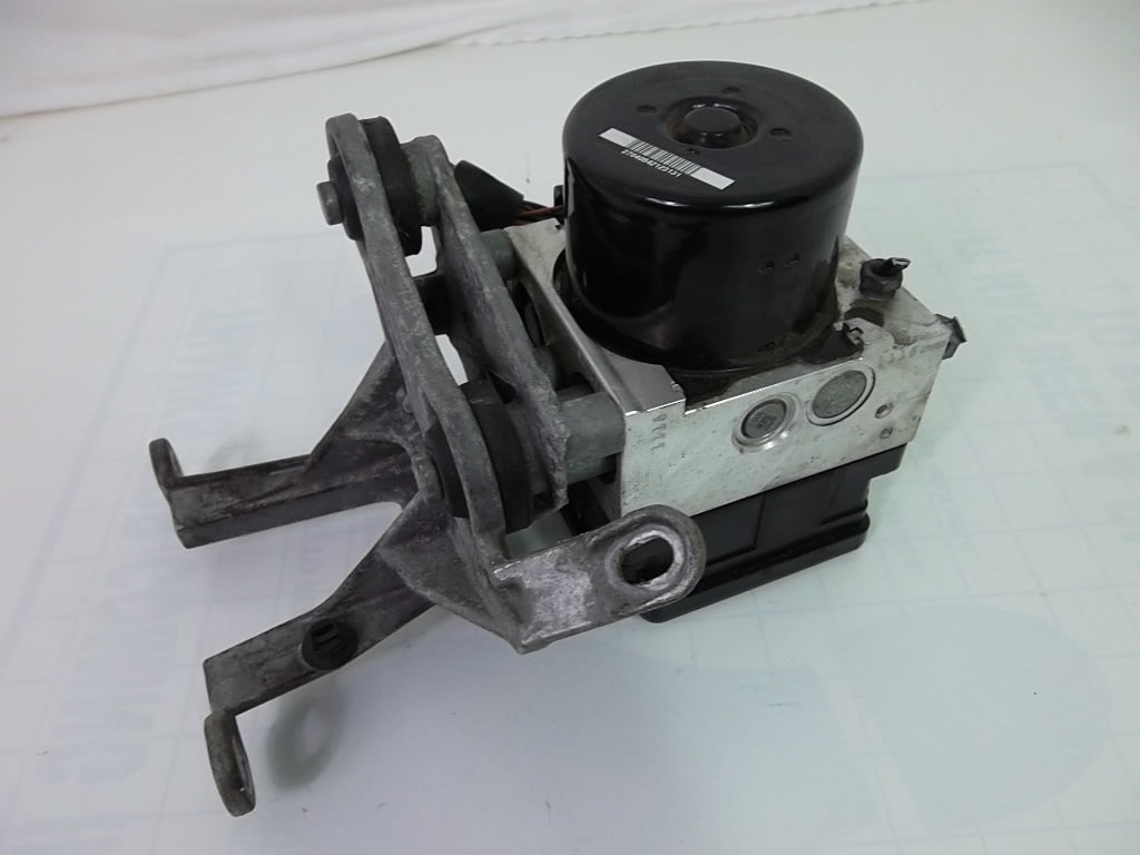 2012-2015 Mercedes Benz GLK350 ABS Pump Control Module