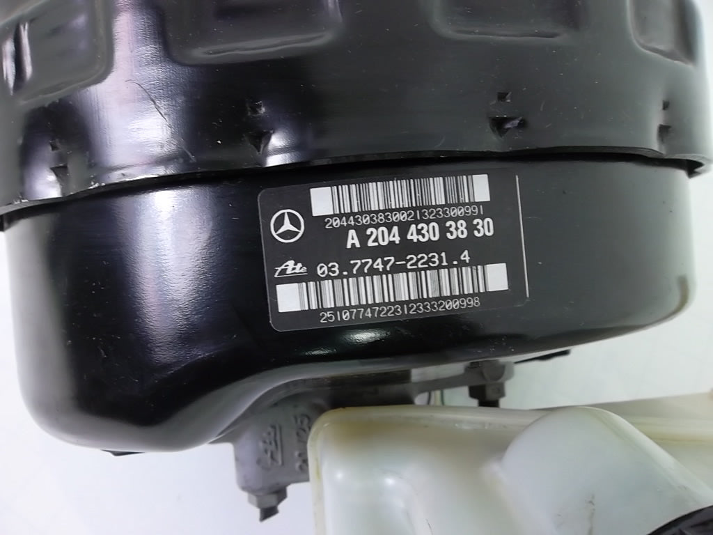 2010-2015 Mercedes Benz GLK350 Power Brake Booster w/Master Cylinder Reservoir