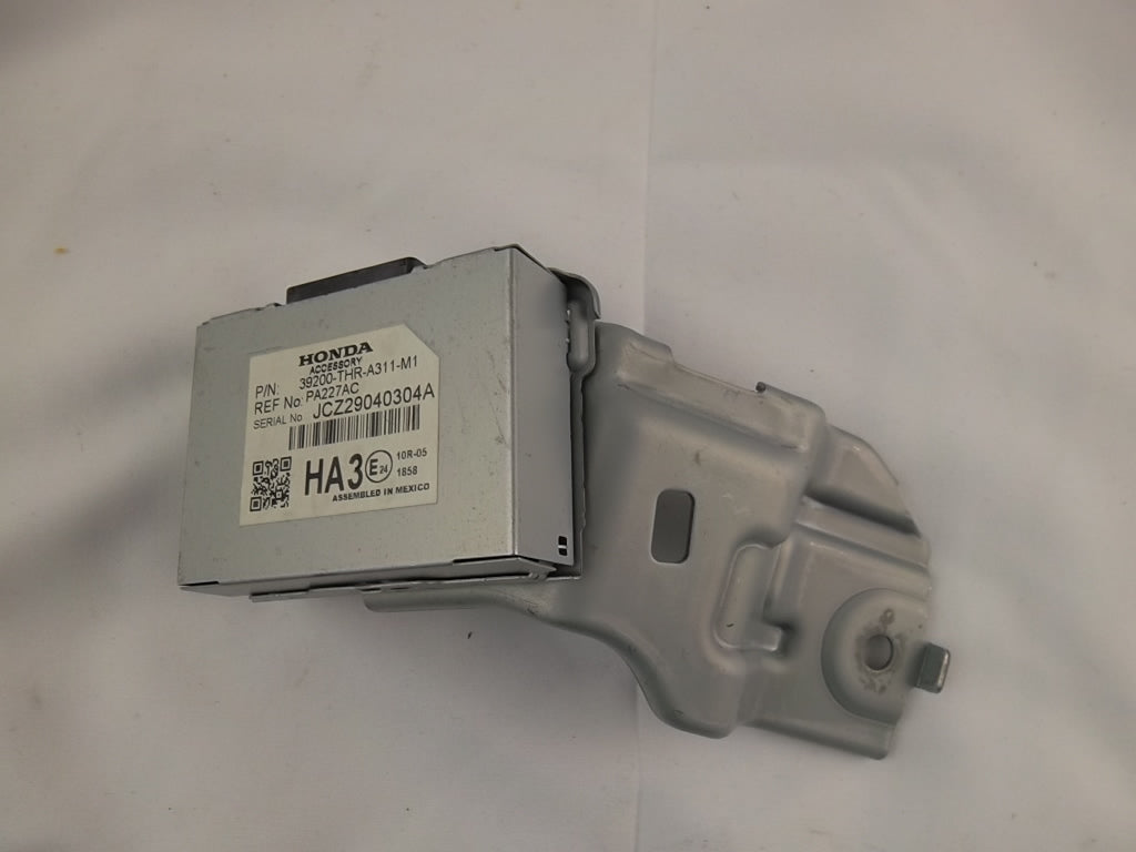 2018-2024 Honda Odyssey  Active Noise Control Module Unit 39200-THR-A32