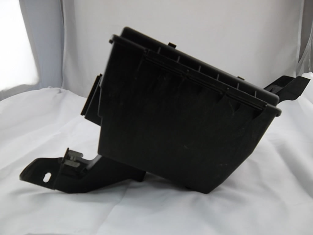 2012-2016 Mercedes Benz GL450 Fuse Box Power Relay Cover 166-540-49-02