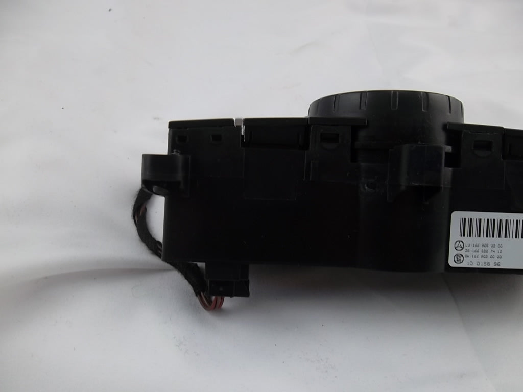 2012-2016 Mercedes Benz GL450 Rear HVAC Climate Control Panel 166-900-14-05