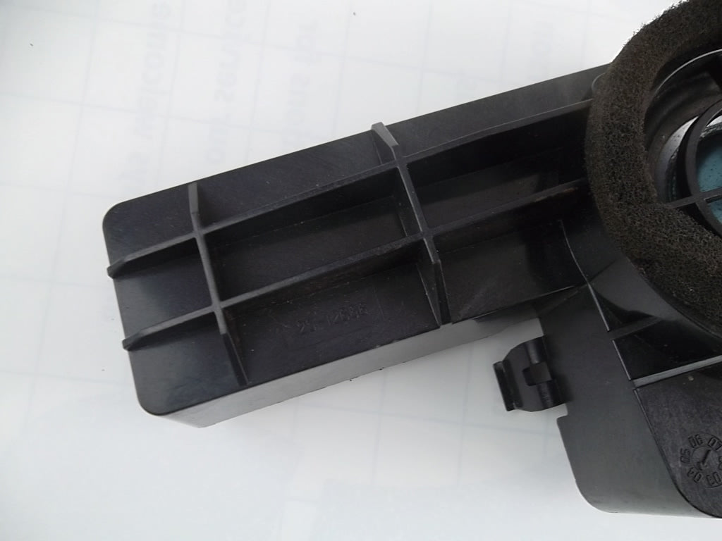 2001-2007 Mercedes C-Class Rear deck speaker 203-820-54-02