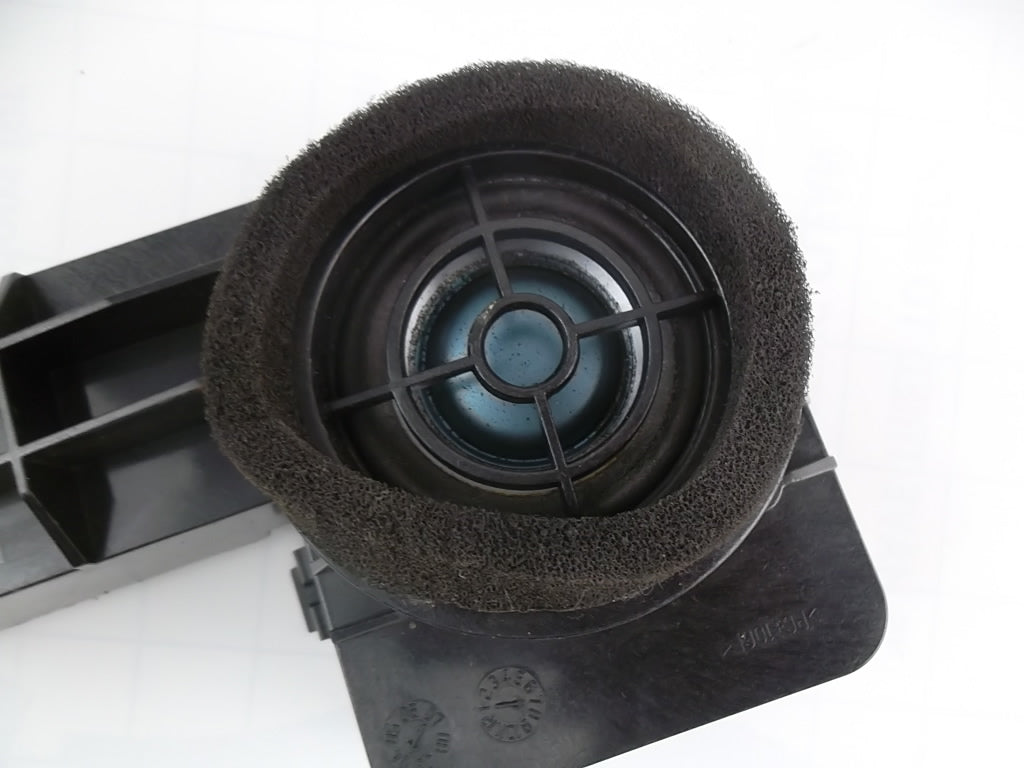 2001-2007 Mercedes C-Class Rear deck speaker 203-820-54-02