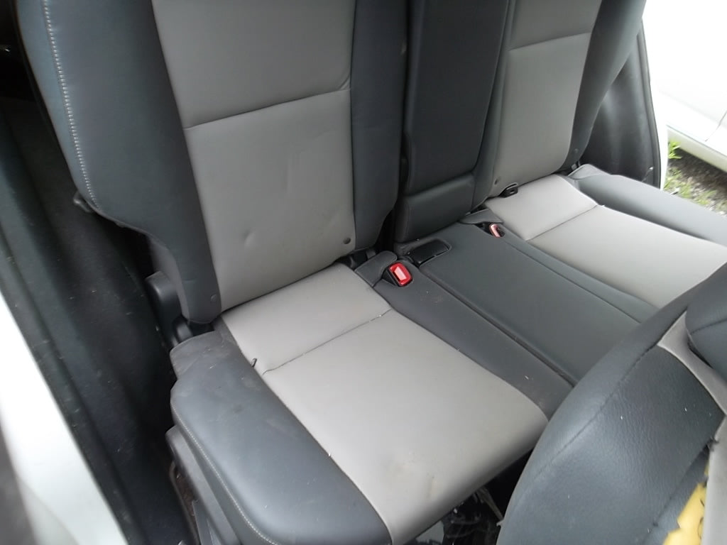 2014-2018 Toyota RAV4 Rear Seat Set Leather EA10 71077-0R090