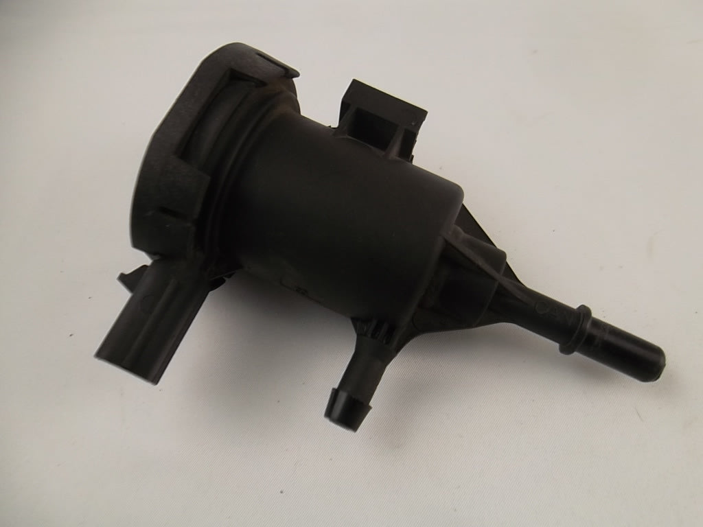 2011-2023 Mercedes Benz C300 Fuel System Vapor Canister Purge Valve 001-476-05-32