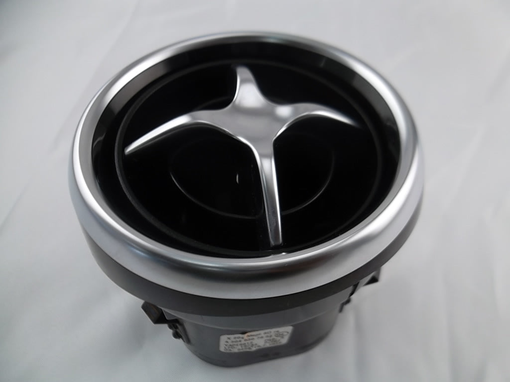 2013-2015 Mercedes Benz GLK350 Dashboard Air vent Nozzle Right 204-830-78-54
