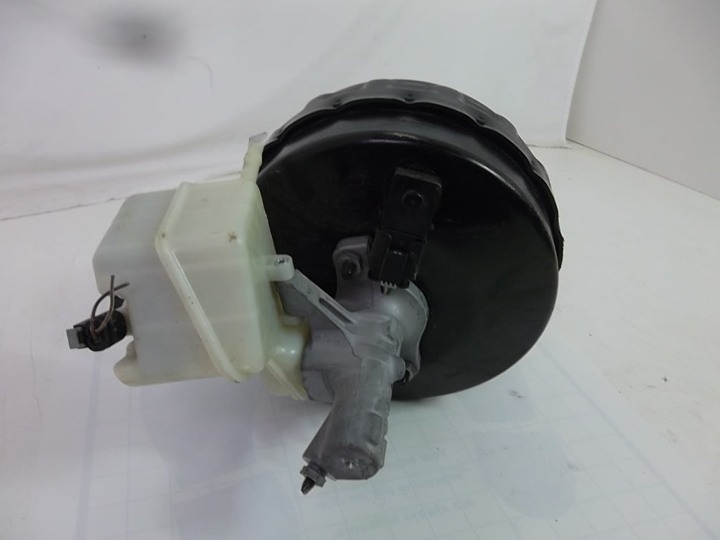 2008-2015 Mercedes Benz C300 Power Brake Booster w/Master Cylinder 204-430-36-30