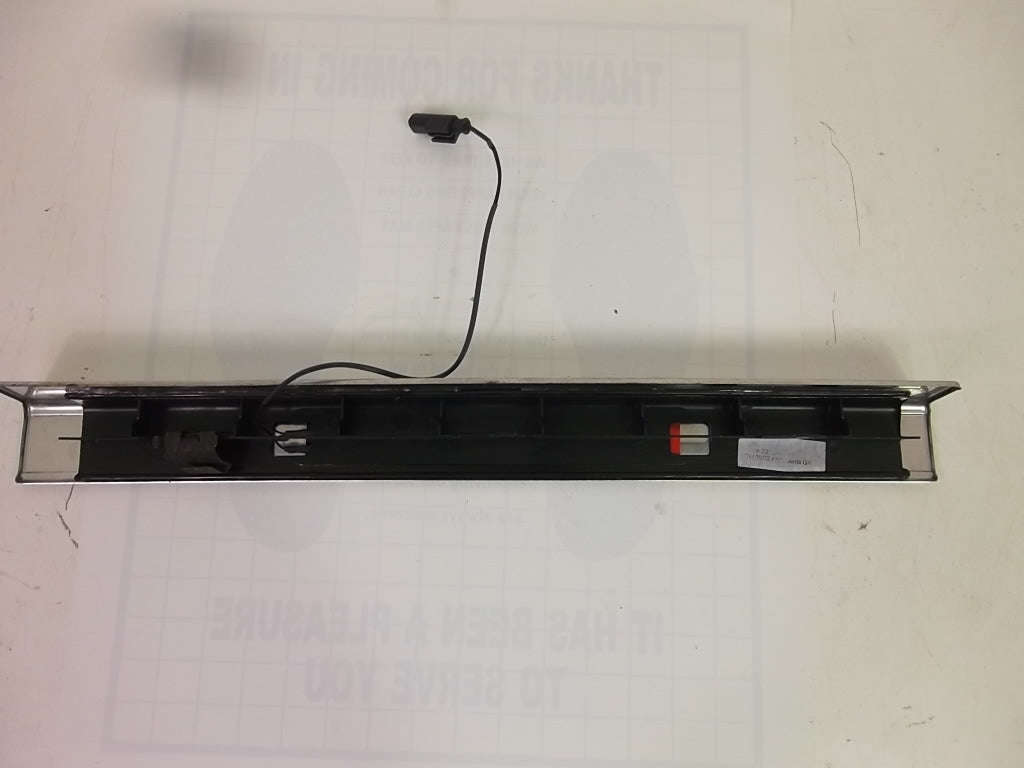 2008-2014 Mercedes Benz C300 Door Sill Plate Trim Illuminated 204-680-34-35